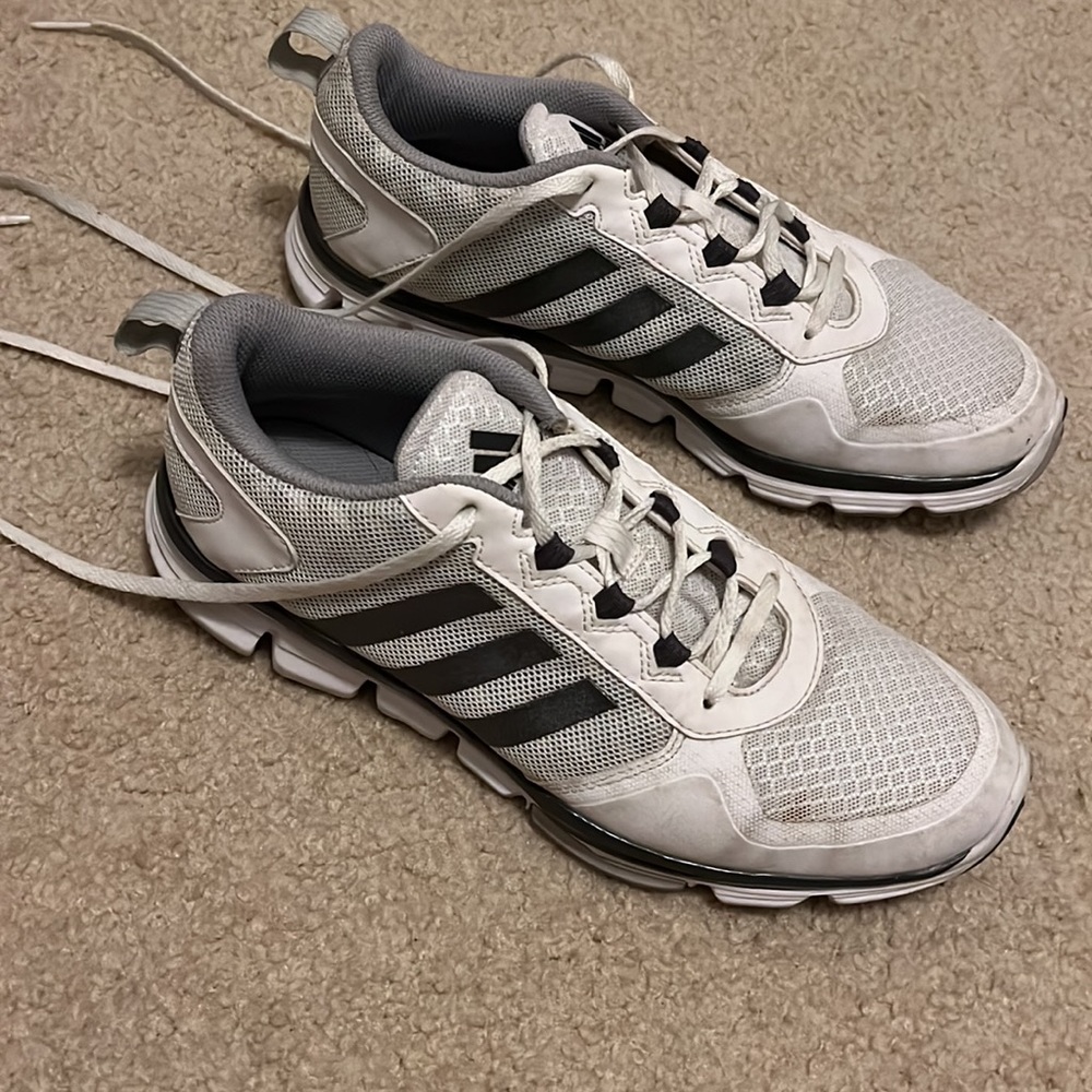 Adidas Men’s shoes, size 9 1/2 - Picture 2 of 5